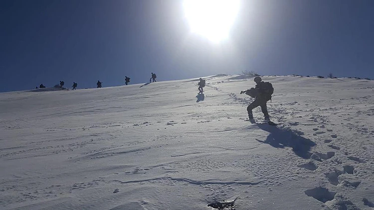 Jandarmadan teröristlere amansız takip