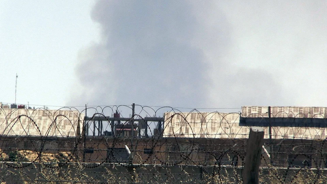 Terör örgütü PKK/PYD tünel ve mevzi kazmayı sürdürüyor