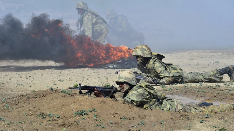 Somalili askerler komando eğitimi