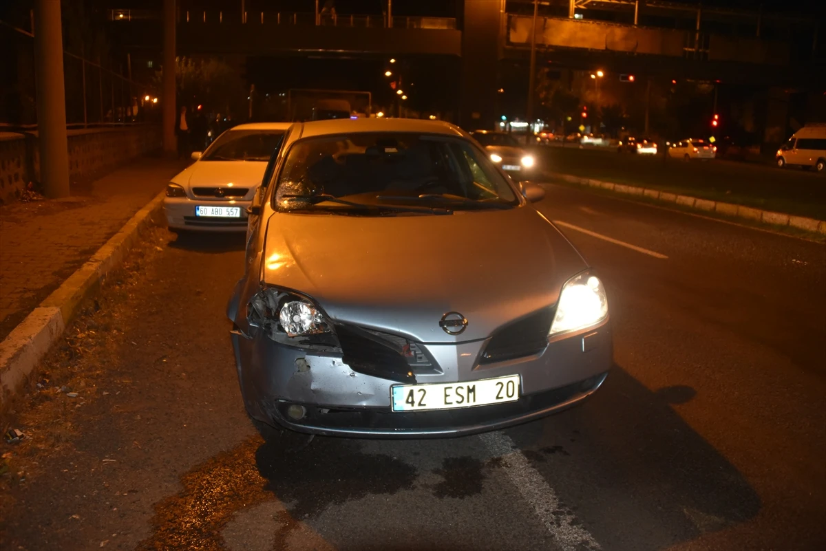 Otomobille çarpışan motosikletin sürücüsü öldü