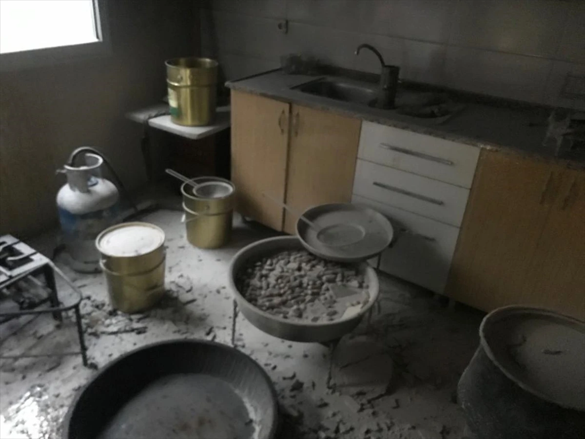 Tatlı imalathanesinde çıkan yangında bir kişi öldü