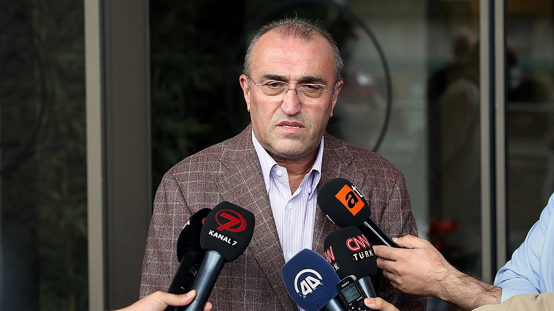 Eski başbakanlardan Mesut Yılmaz'ın hastanedeki tedavisi sürüyor