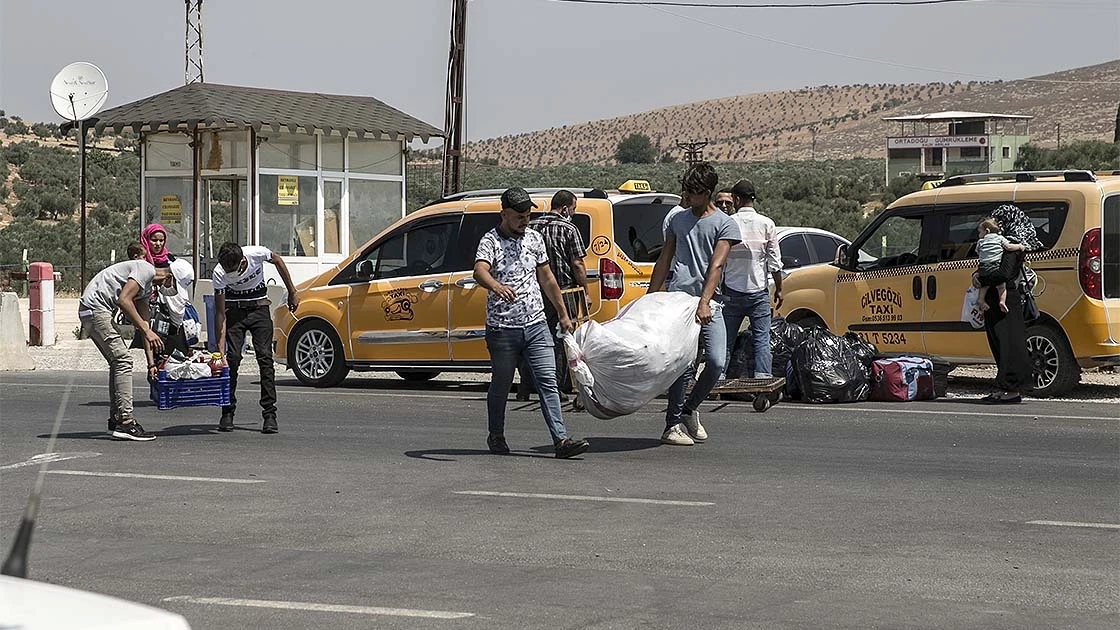 4 bin 300 Suriyeli ülkesine döndü