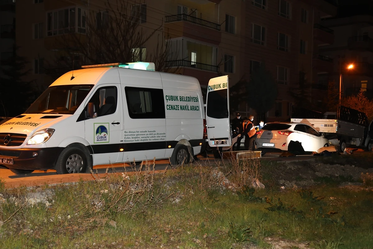 Eski kayınbiraderi ile eşini yaralayıp intihar etti