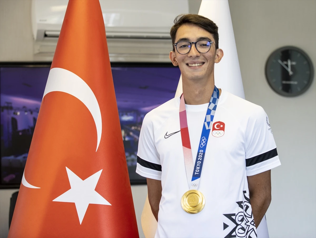 Mete Gazoz: "Madalya olması gerektiği yerde"