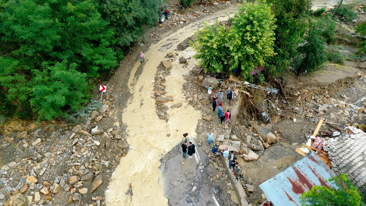 Kastamonu, Bartın ve Sinop'taki sel felaketinde can kaybı 17'ye yükseldi