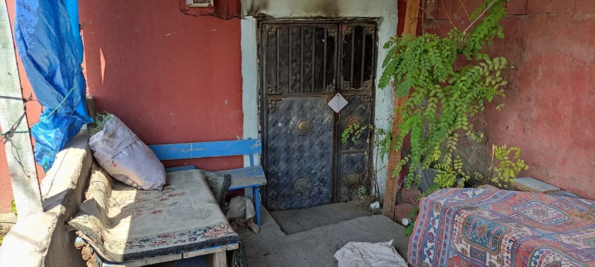 81 yaşındaki bakkalcıyı öldürüp dükkanı ateşe verdiler