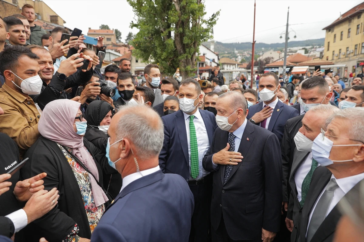 Cumhurbaşkanı Erdoğan Saraybosna'da 500 yıllık camiyi yeniden ibadete açtı