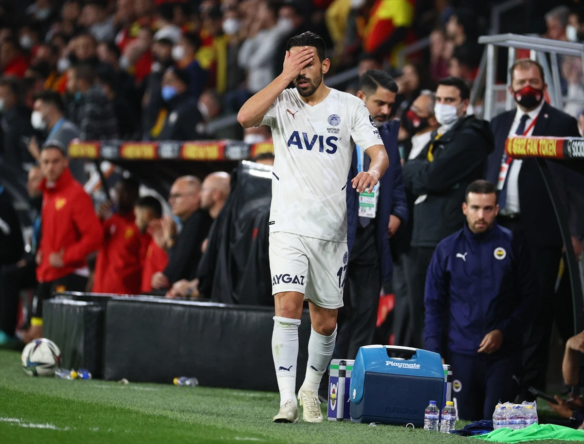 Fenerbahçe teknik direktörü Vitor Pereira'dan İrfan Can Kahveci açıklaması