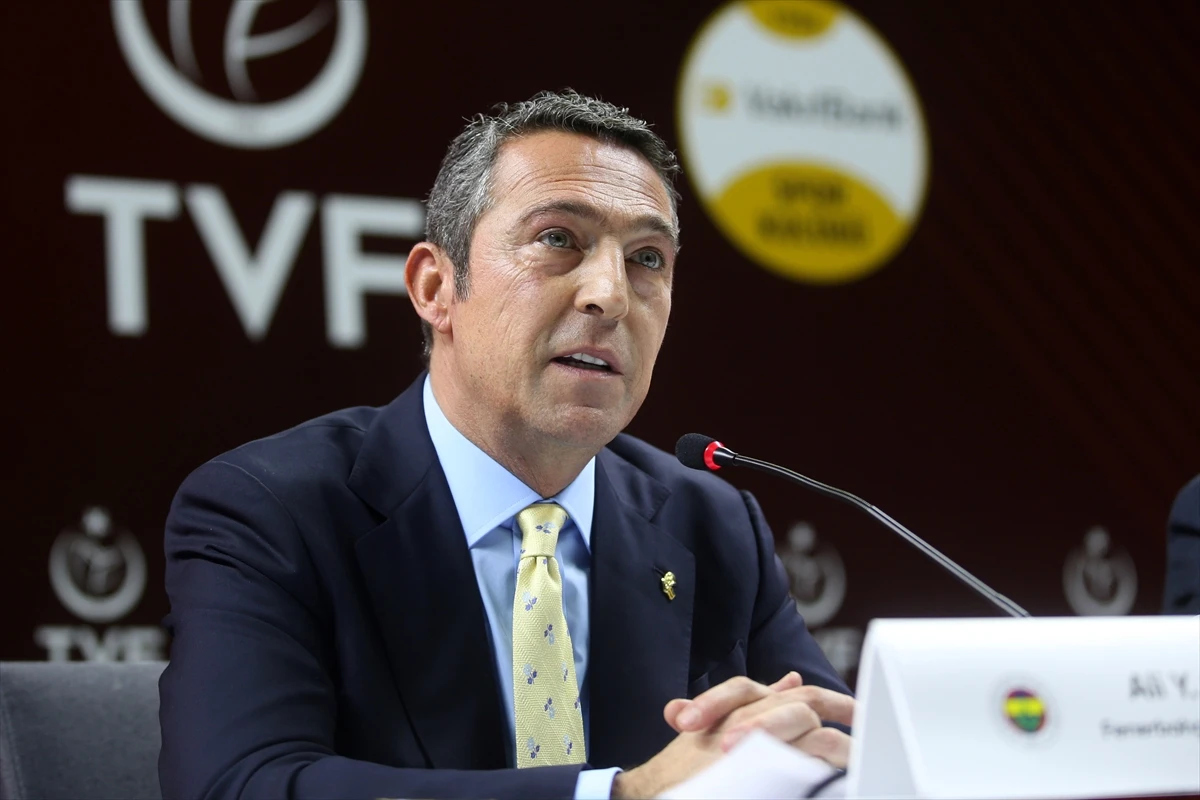 Ali Koç’tan döviz yorumu: TL’deki değer kaybı belimizi kırdı