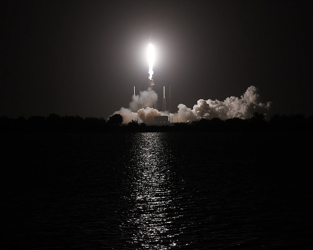 Son dakika... TÜRKSAT 5B Florida'dan fırlatıldı