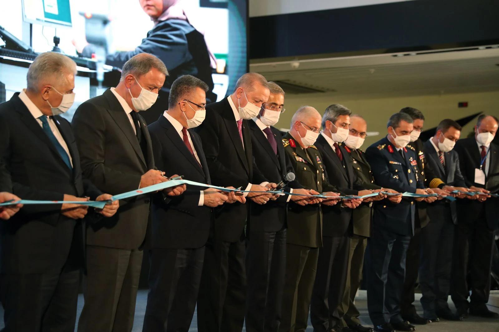 Son dakika! Cumhurbaşkanı Erdoğan: Milli muharip uçak 2023'te hangardan çıkacak