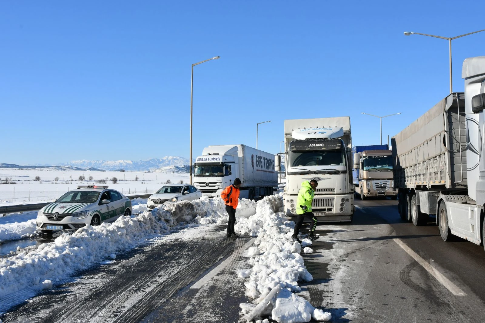Türkiye kara teslim: Yollarda son durum