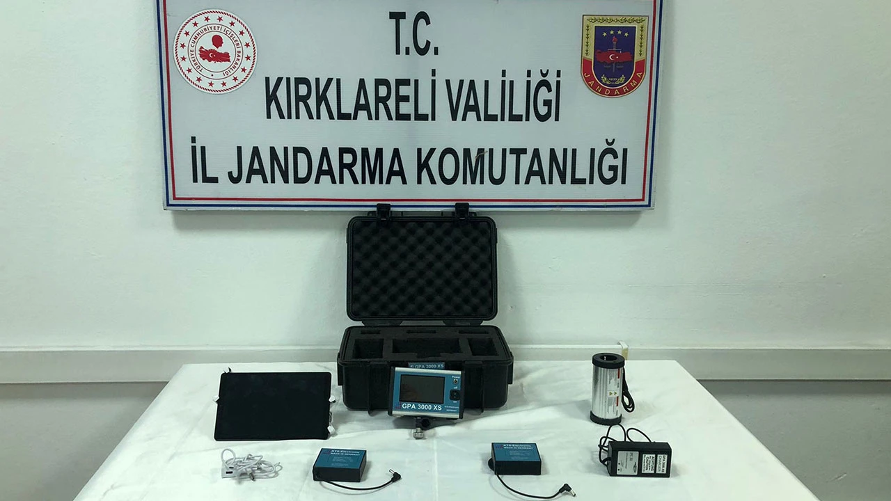 Kırklareli’nde defineciler çukurun içinde yakalandı