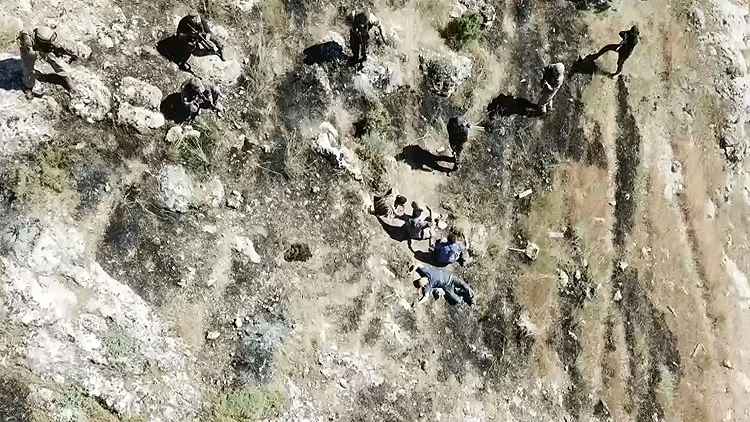 Batman'da 4 terörist teslim oldu