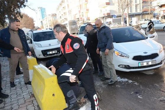 'Dur' ihtarına uymayan 2 Afgan, polisi alarma geçirdi