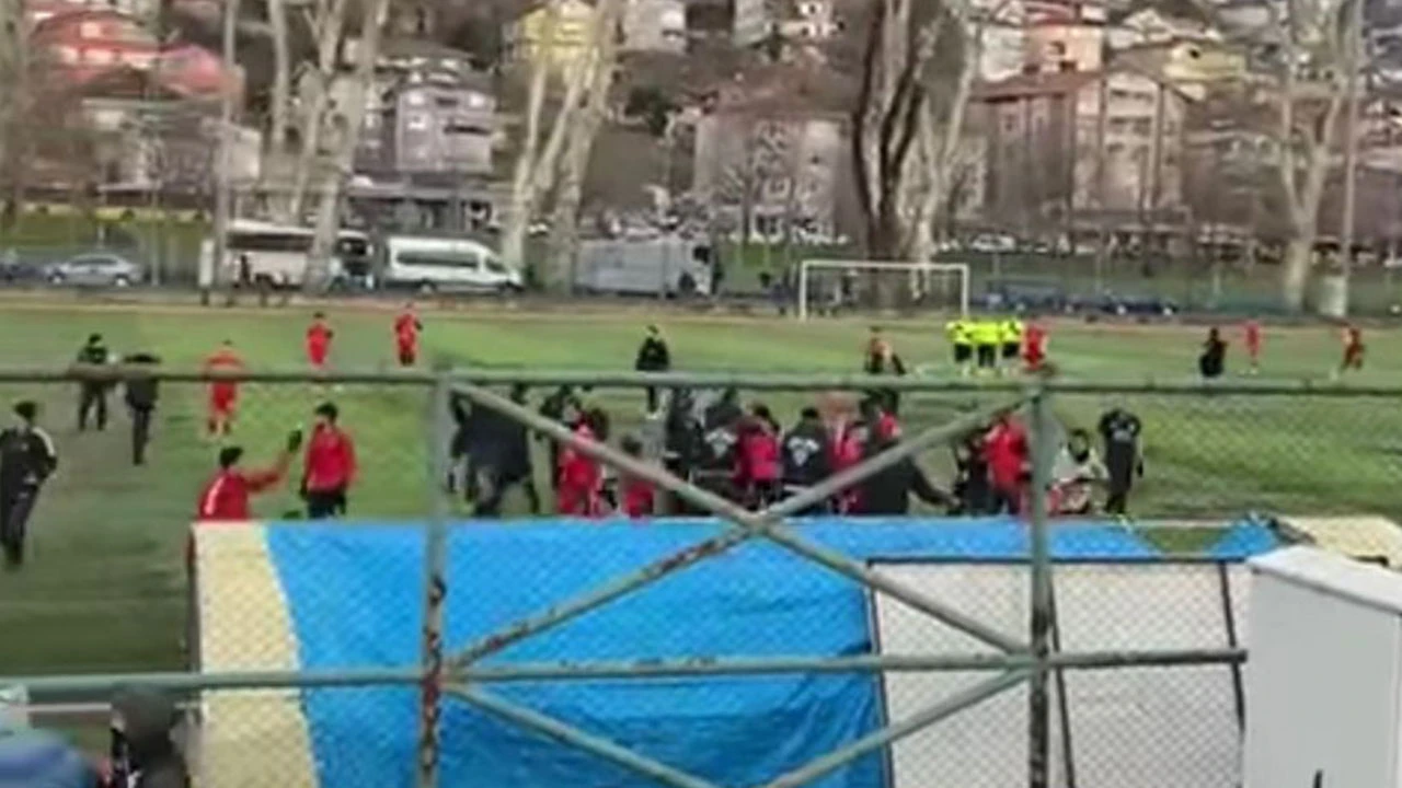 Süper Amatör Lig maçında ortalık karıştı! 4 futbolcu yaralandı