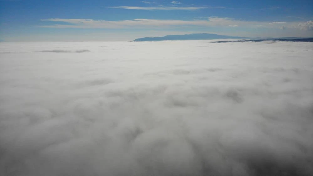 Marmara Denizi'ne sis tabakası: Kartpostallık görüntüler oluştu