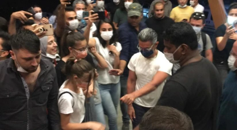 Aamir Khan'ın film çekimleri Nisan ayına ertelendi