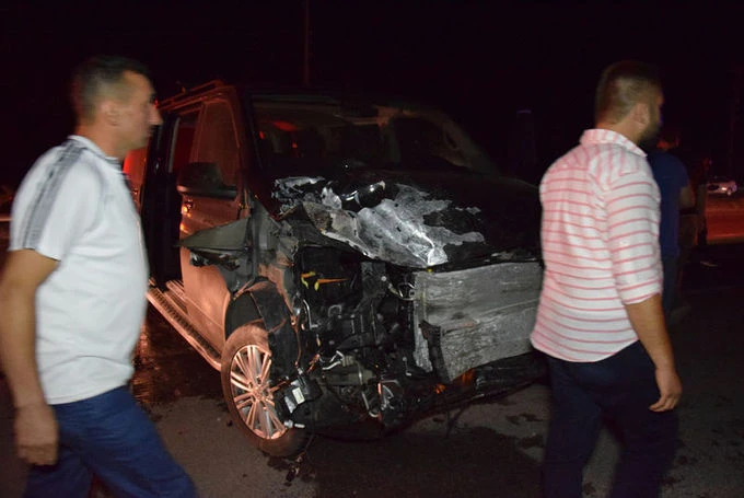 Sakarya'da panelvan ile otomobil çarpıştı! 5 yaralı