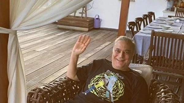 Mehmet Ali Erbil'den müjdeli haber! 9 ay sonra ayakta durabiliyor!