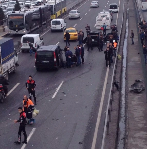 İstanbul'da zincirleme kaza, yaralılar var