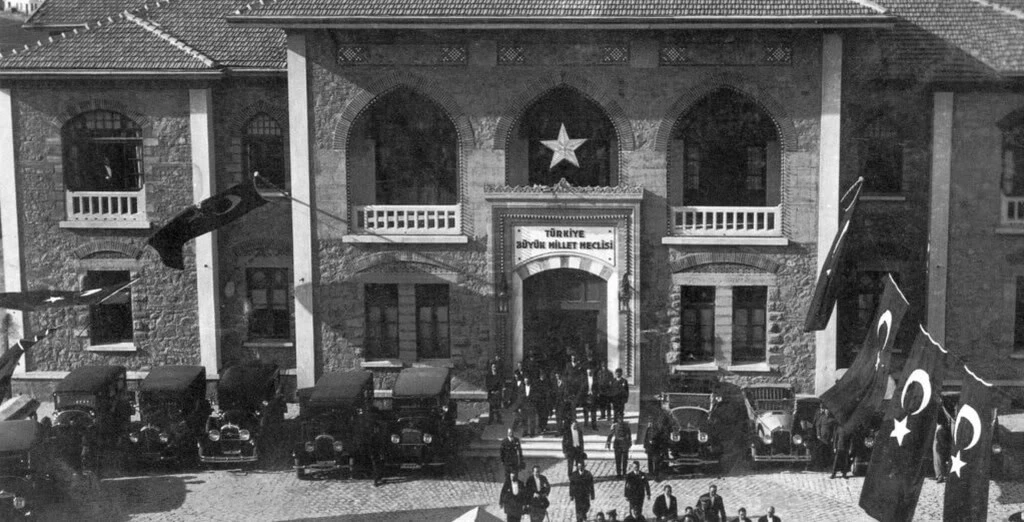 Aslında Meclis 101 Değil, 144 Yaşına Girecek