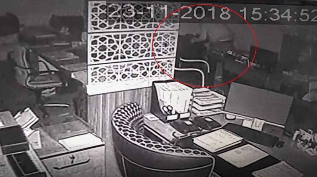 Başakşehir'de 4,5 kilo altının çalınma anı kamerada