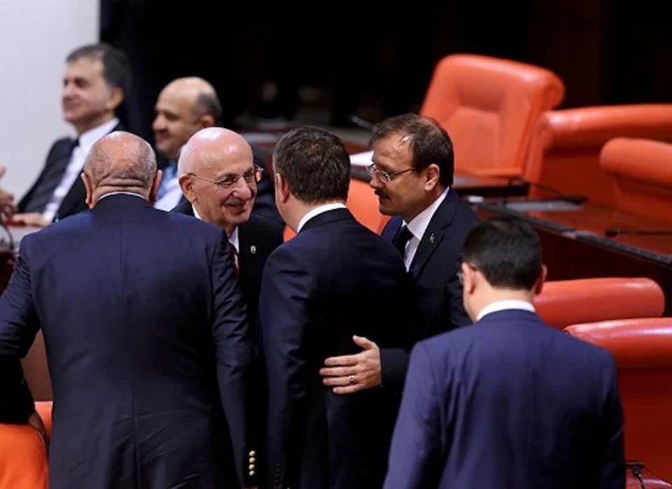 Meclis Başkanı İsmail Kahraman oldu!