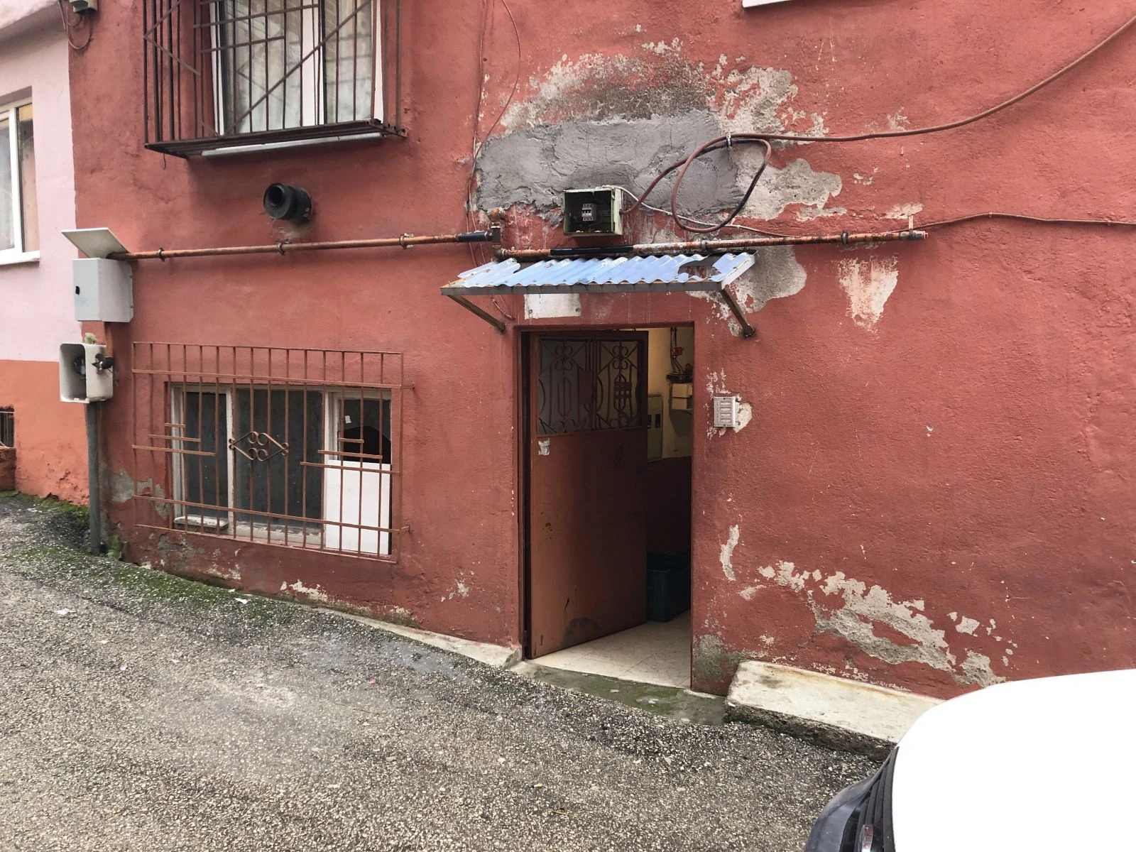 Abi-kardeş kavgası kanlı bitti