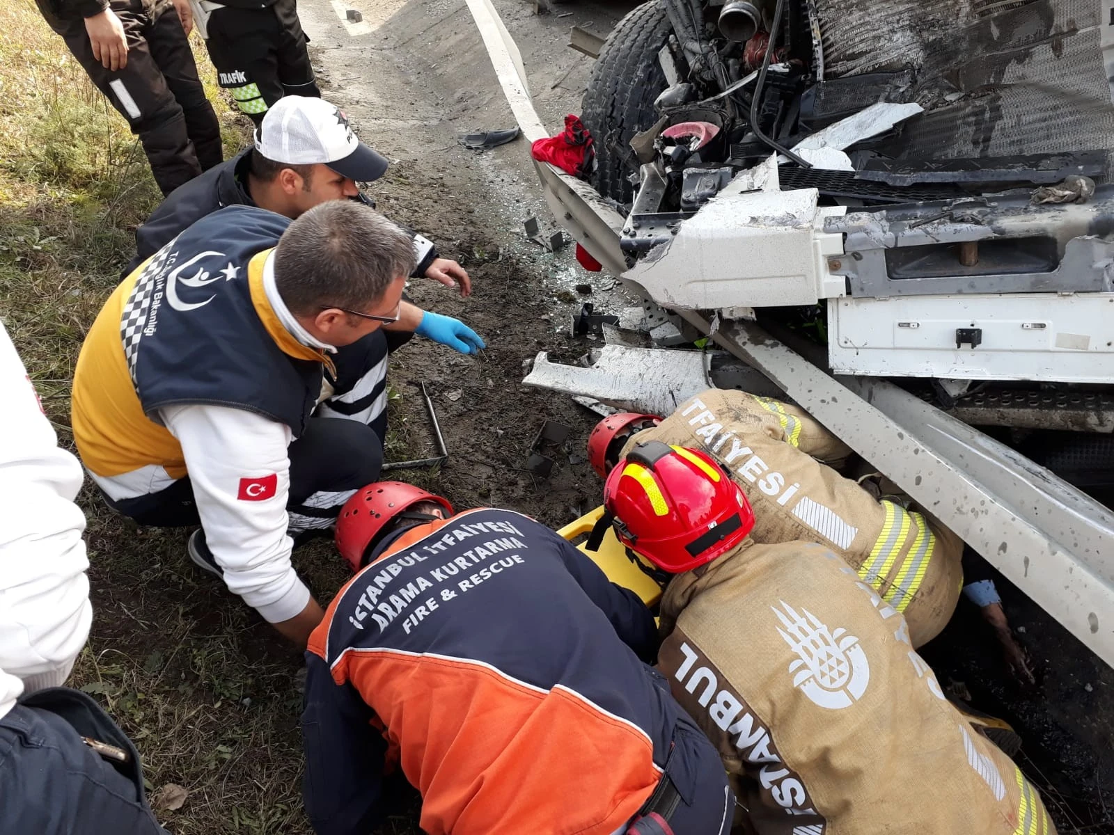 TEM Otoyolu'nda kazada ağır yaralanan polis memuru şehit oldu