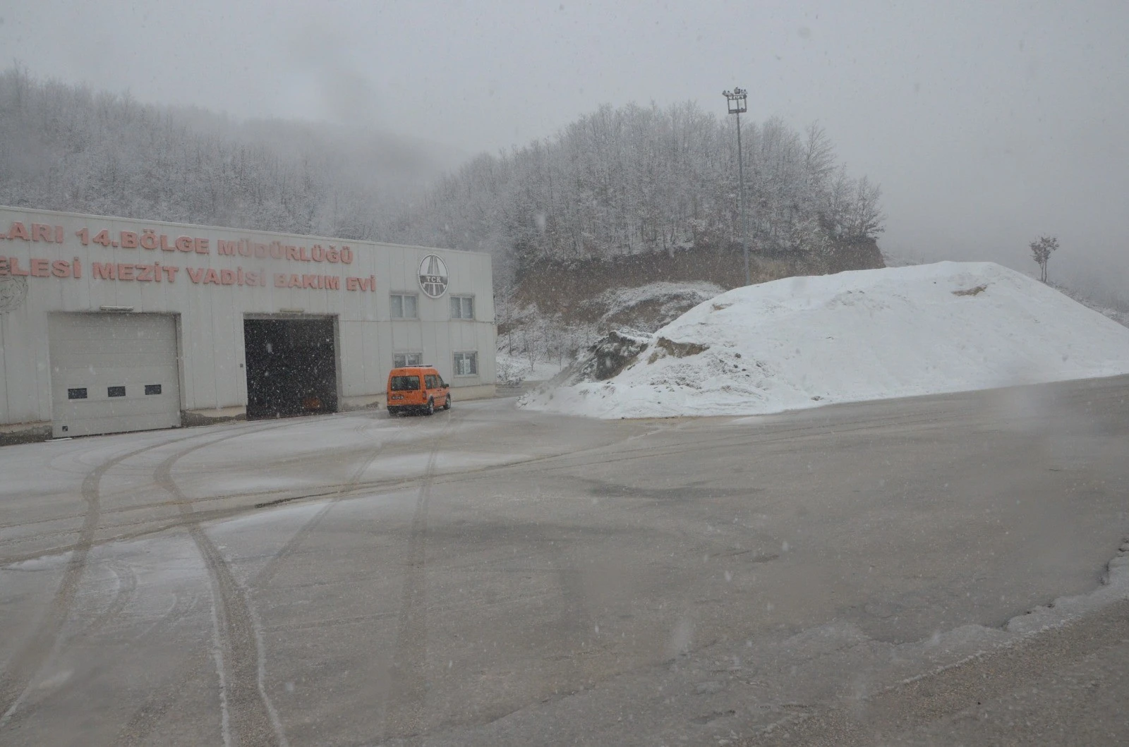 Bursa'da kar yağışı başladı
