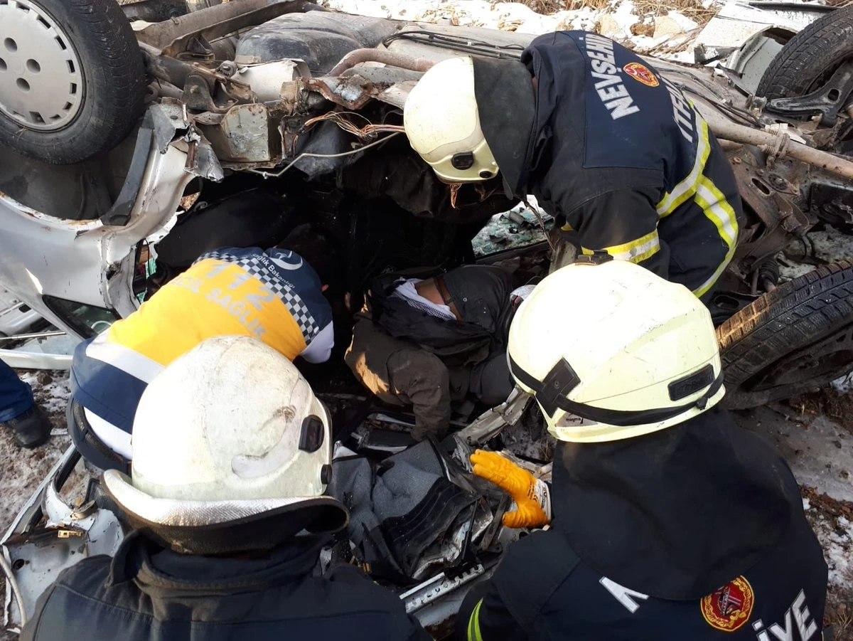 Nevşehir’de iki otomobil kafa kafaya çarpıştı: 2 ölü, 2 yaralı