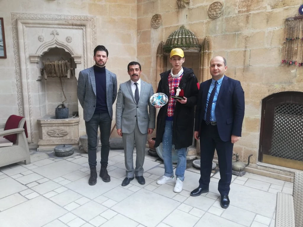 Çin'in "Türkiye sevdalısı" şarkıcısı Şanlıurfa'da