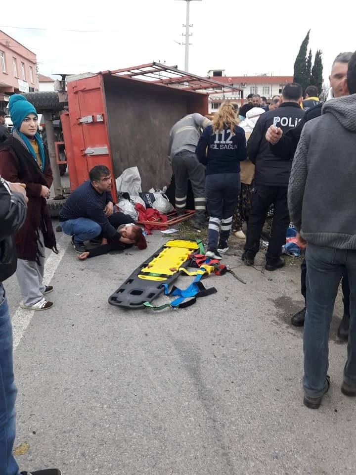 Hatay'da traktör devrildi: 15 yaralı