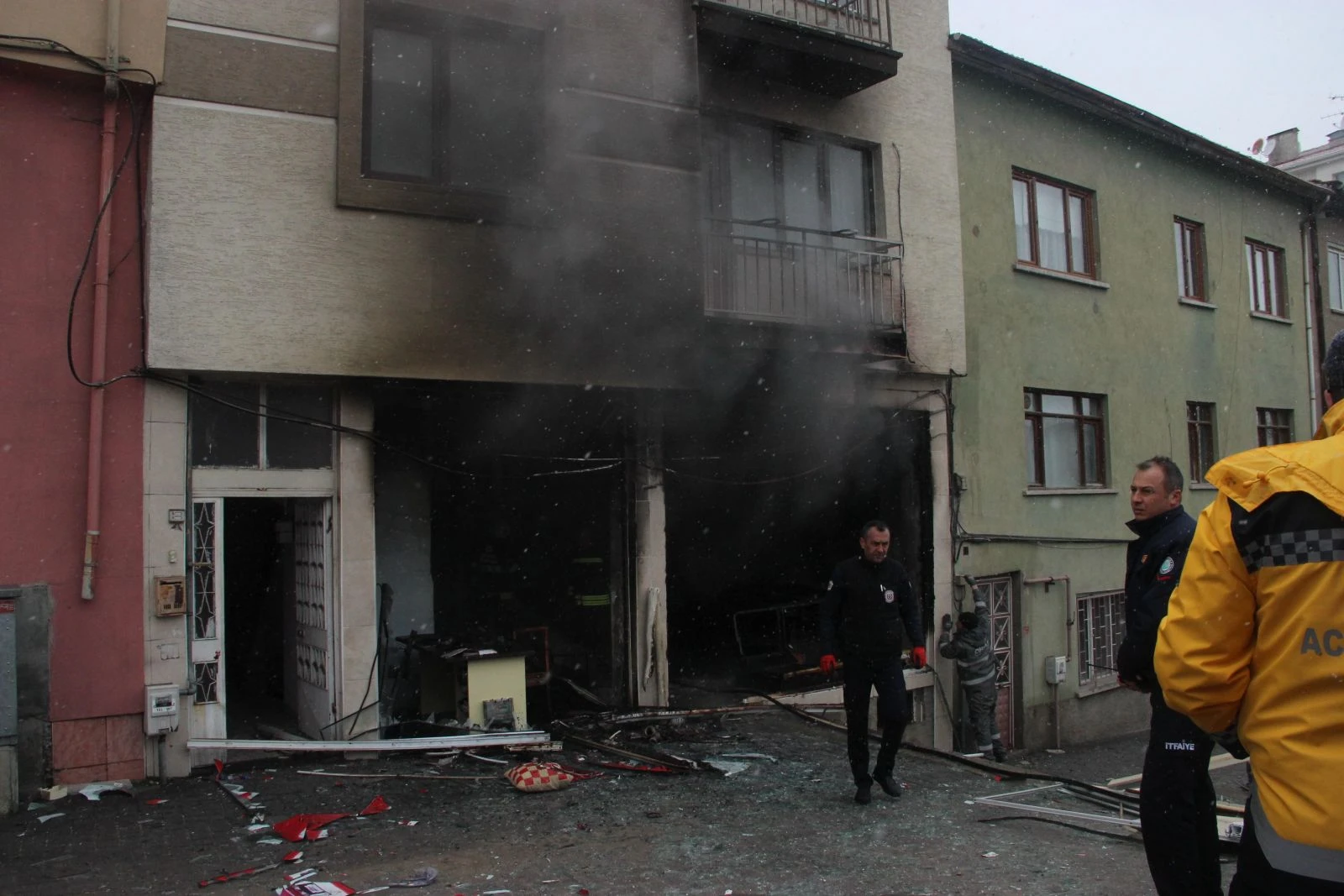 Önce patladı, sonra alev alev yandı: 1 ölü