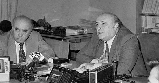 Süleyman Demirel hayatını kaybetti