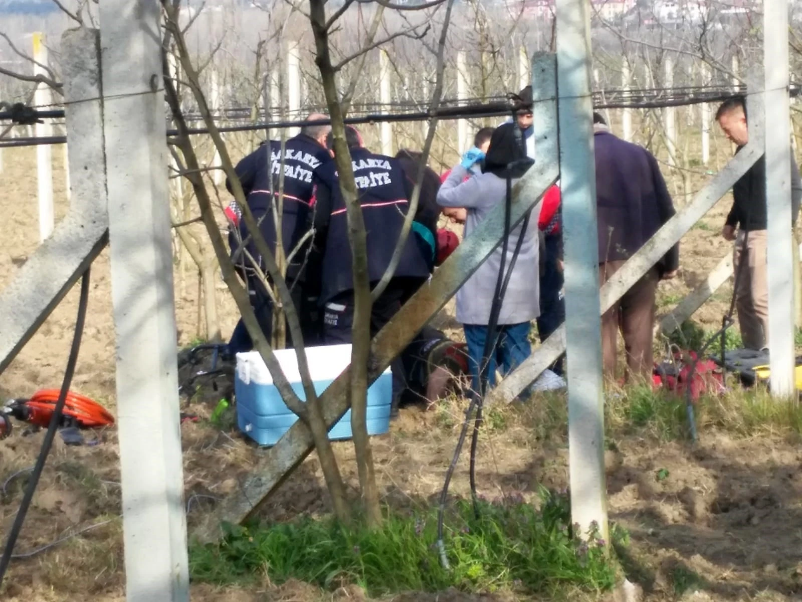 Ayağını çapa makinesine kaptıran çiftçi ağır yaralandı