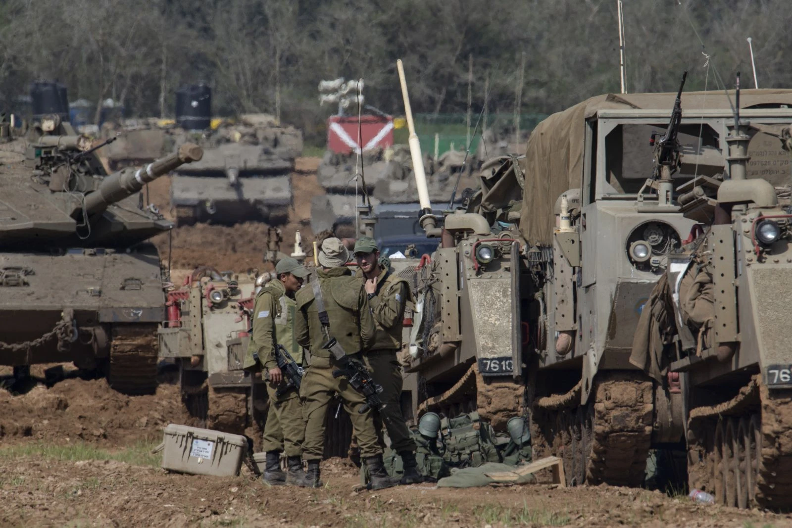 İsrail'den Gazze sınırına askeri yığınak