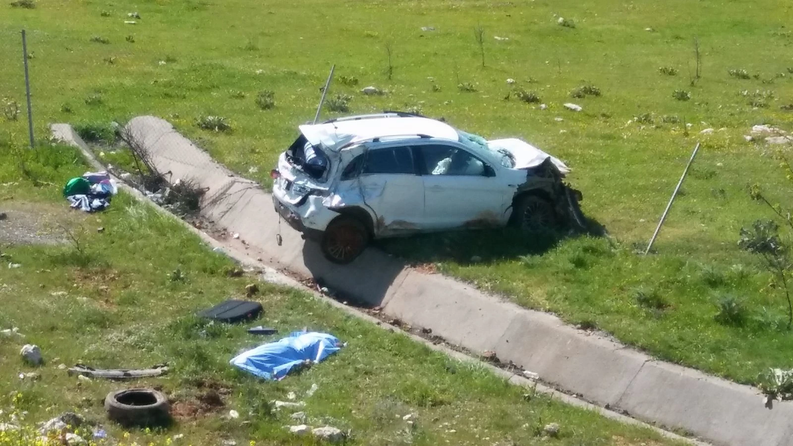 Kontrolden çıkan otomobil dehşet saçtı: 1 ölü, 3 yaralı