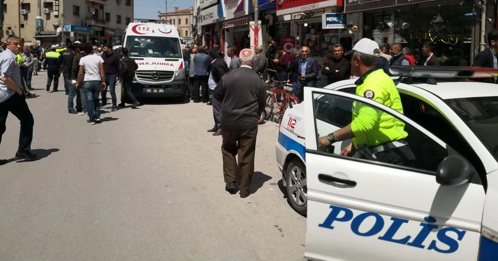 Avukatı öldürüp intihar etti