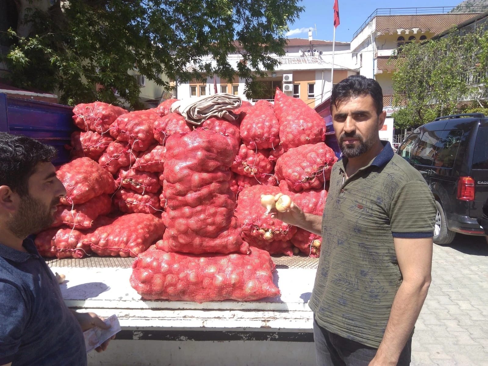 Soğanın kilogramı 9 liradan 1 liraya düştü