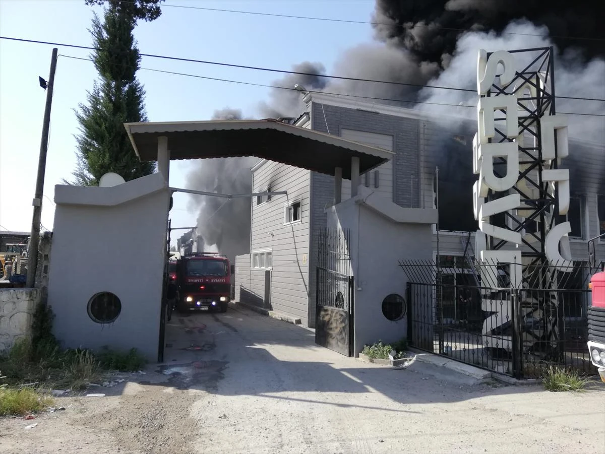 Mersin'de fabrika yangını