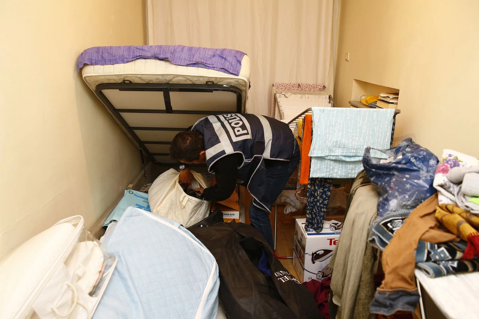 Ankara'da mezat operasyonu! 72 gözaltı