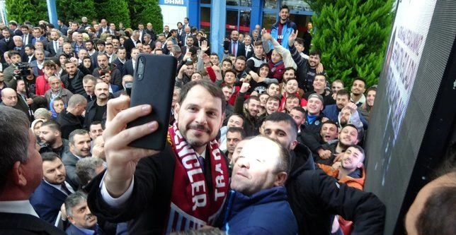 Hazine ve Maliye Bakanı Berat Albayrak'a Trabzon'da yoğun ilgi