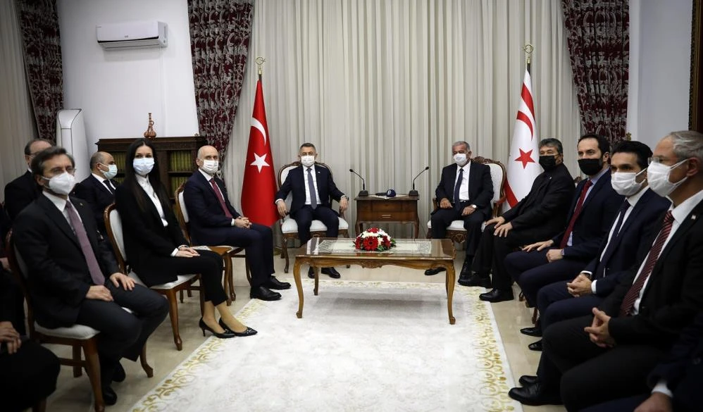 Fuat Oktay, Sennaroğlu ile bir araya geldi