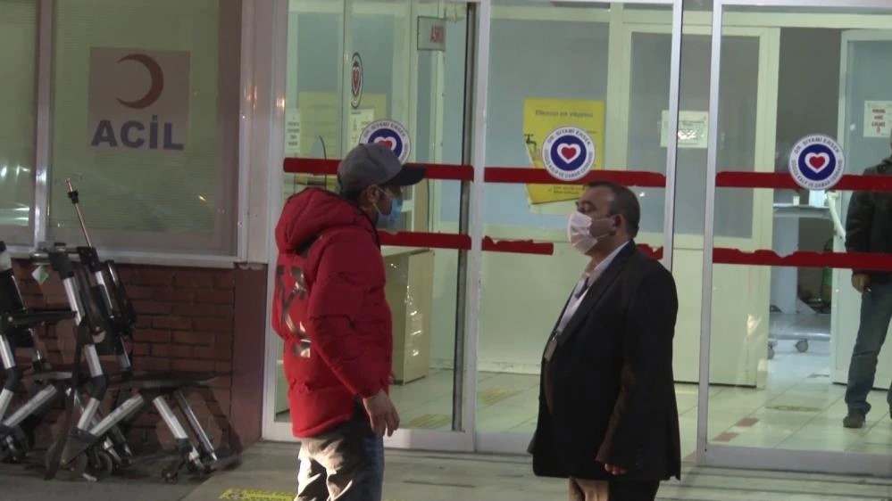 Rasim Öztekin'in ölüm haberi sonrası sevenleri hastaneye akın etti