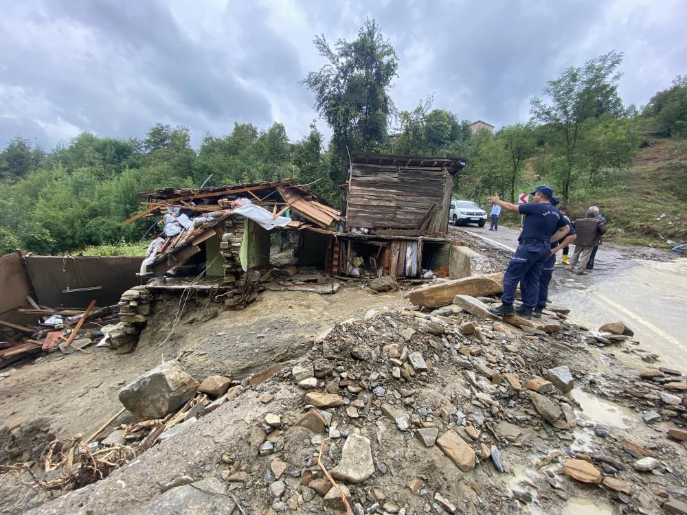 Selde felaket üstüne felaket yaşadı, dehşet anlarını böyle anlattı