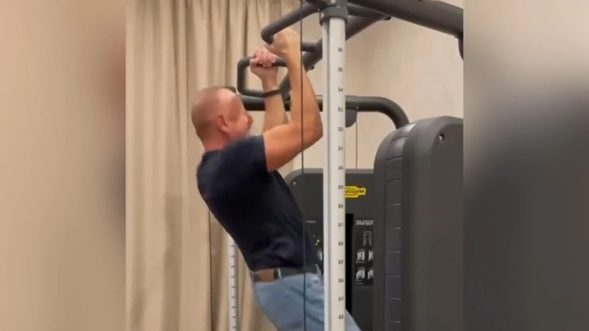 İlham Aliyev 60'ıncı yaş gününde barfiks çekti