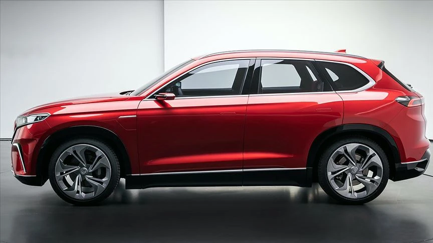 Yerli otomobil dünyaya tanıtıldı